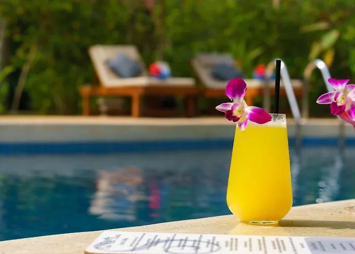 Sojourn Boutique 4*