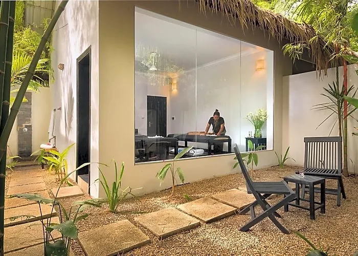 Hotel Sojourn Boutique 4*